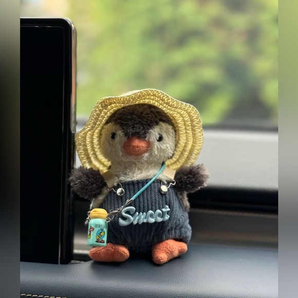 Jellycat Small Peanut Penguin Collectible Brand New with Tags (BNWT) - Picture 3 of 6